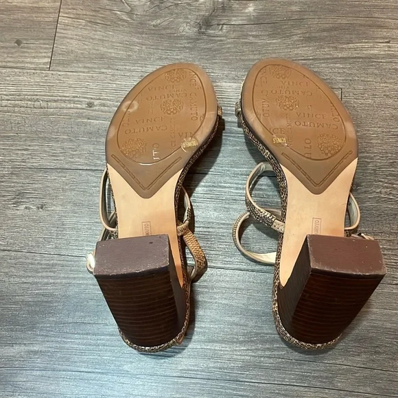 Vince Camuto - Brown Heels - 5 1/2 (M/36) - Picture 5 of 8